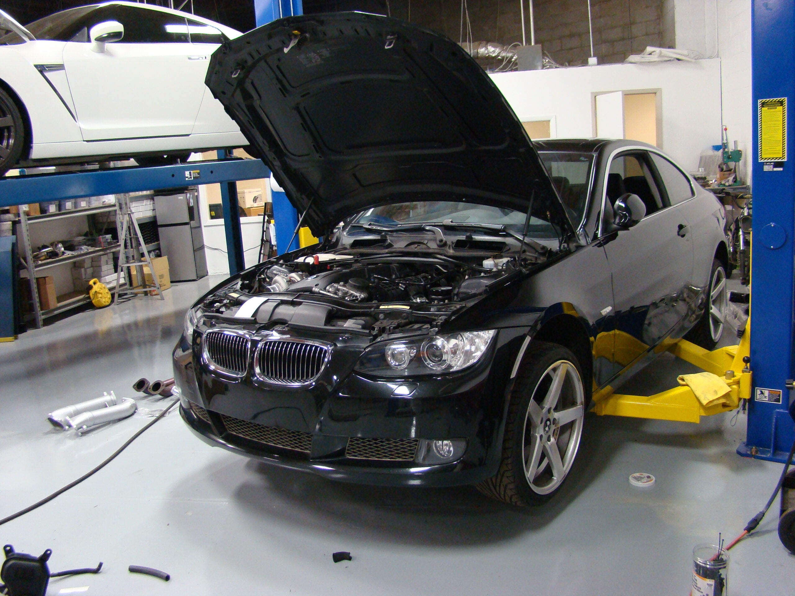 (2006-2013) BMW 335i N54 T3 Top Mount Single Turbo System - SSTubes