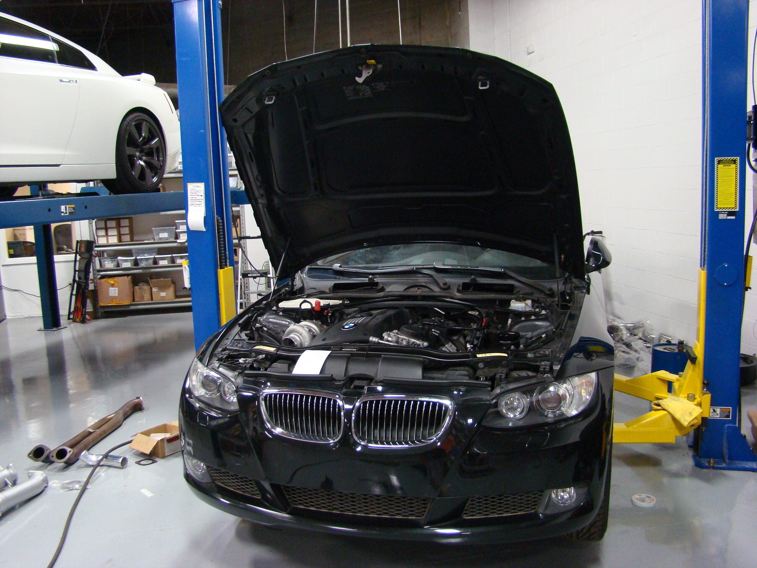 (2006-2013) BMW 335i N54 T3 Top Mount Single Turbo System - SSTubes