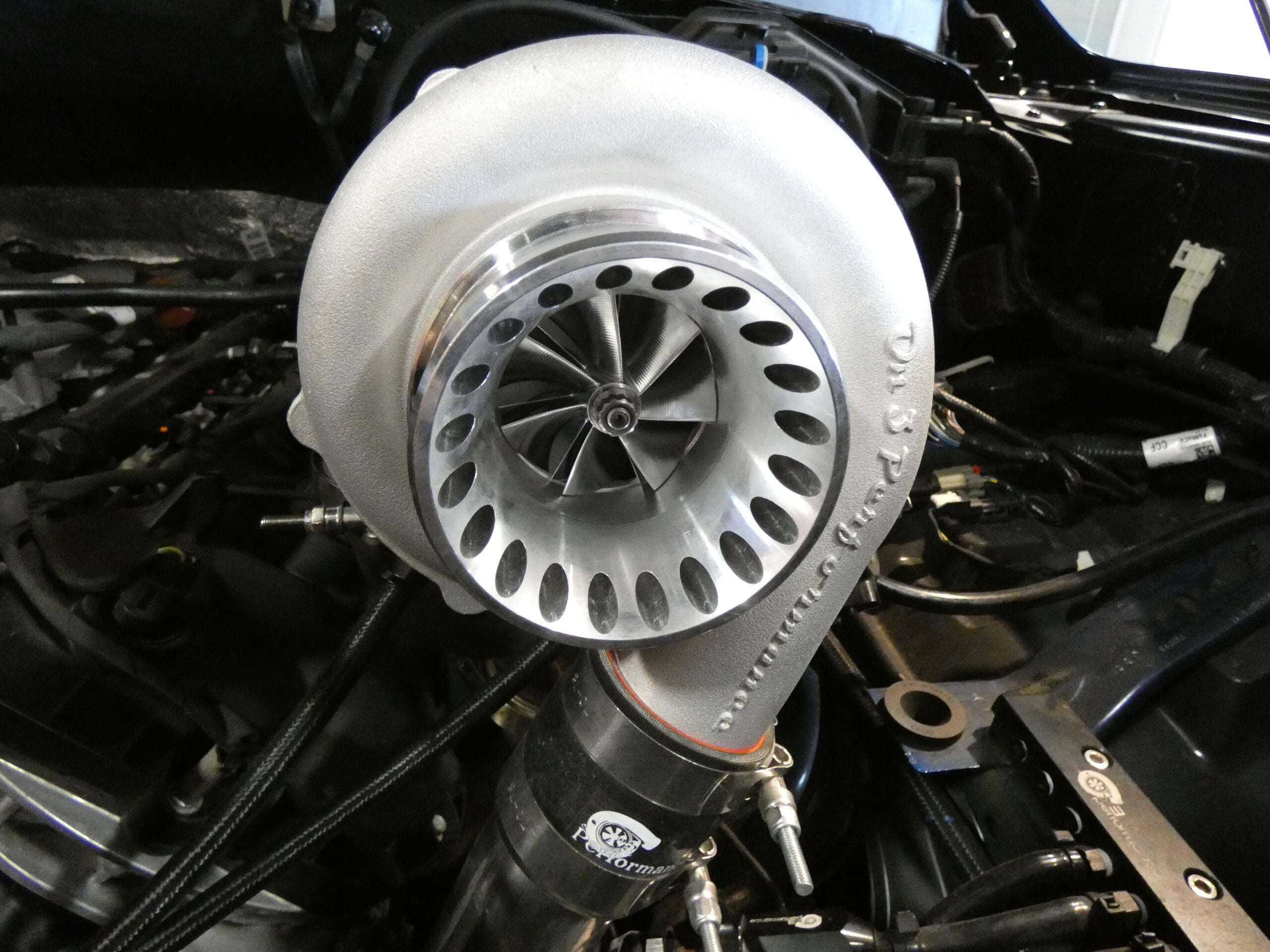 6766x Turbocharger -*Oil-Less* T4 V-Band Billet Wheel / Dual Ceramic Ball Bearing - SSTubes