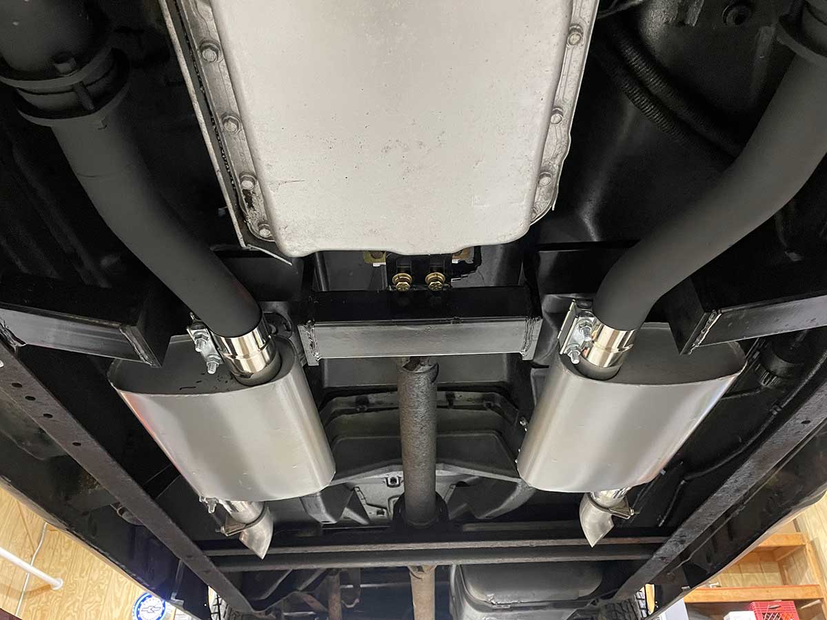 G Force RCC10-4 88-98 chevy transmission crossmember Installed close up image