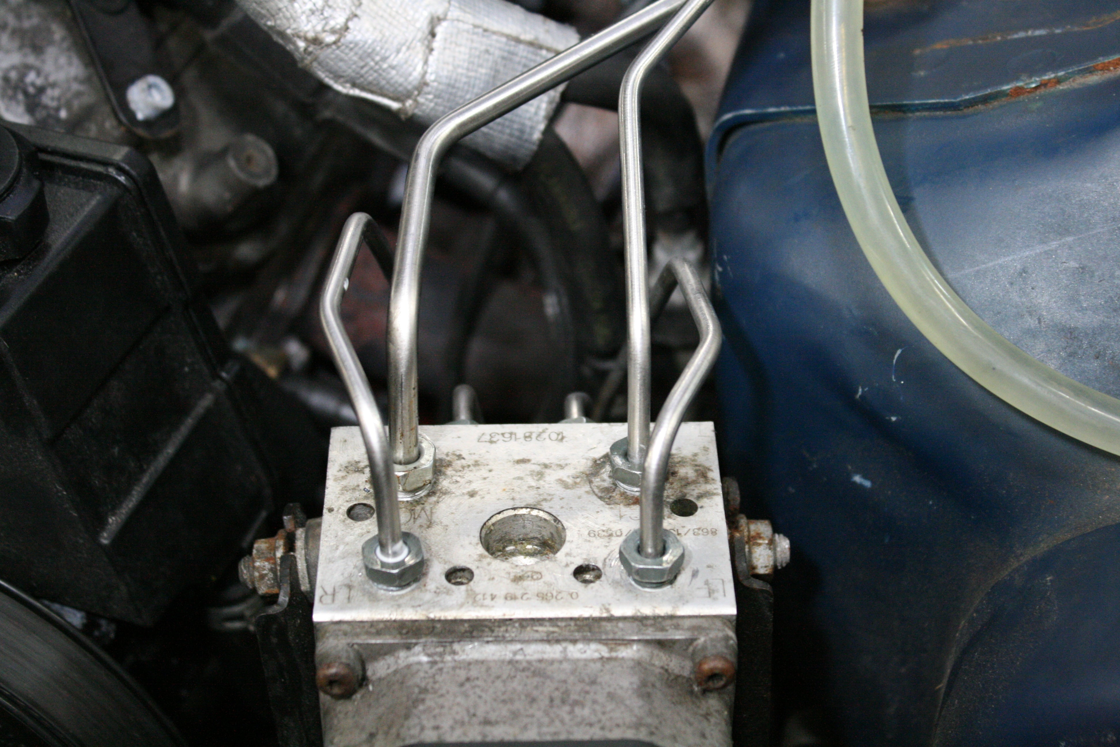 FKT9801OM- 98-02 Firebird/Trans Am, 98-02 Camaro Front Brake Line Set; Steel - SSTubes