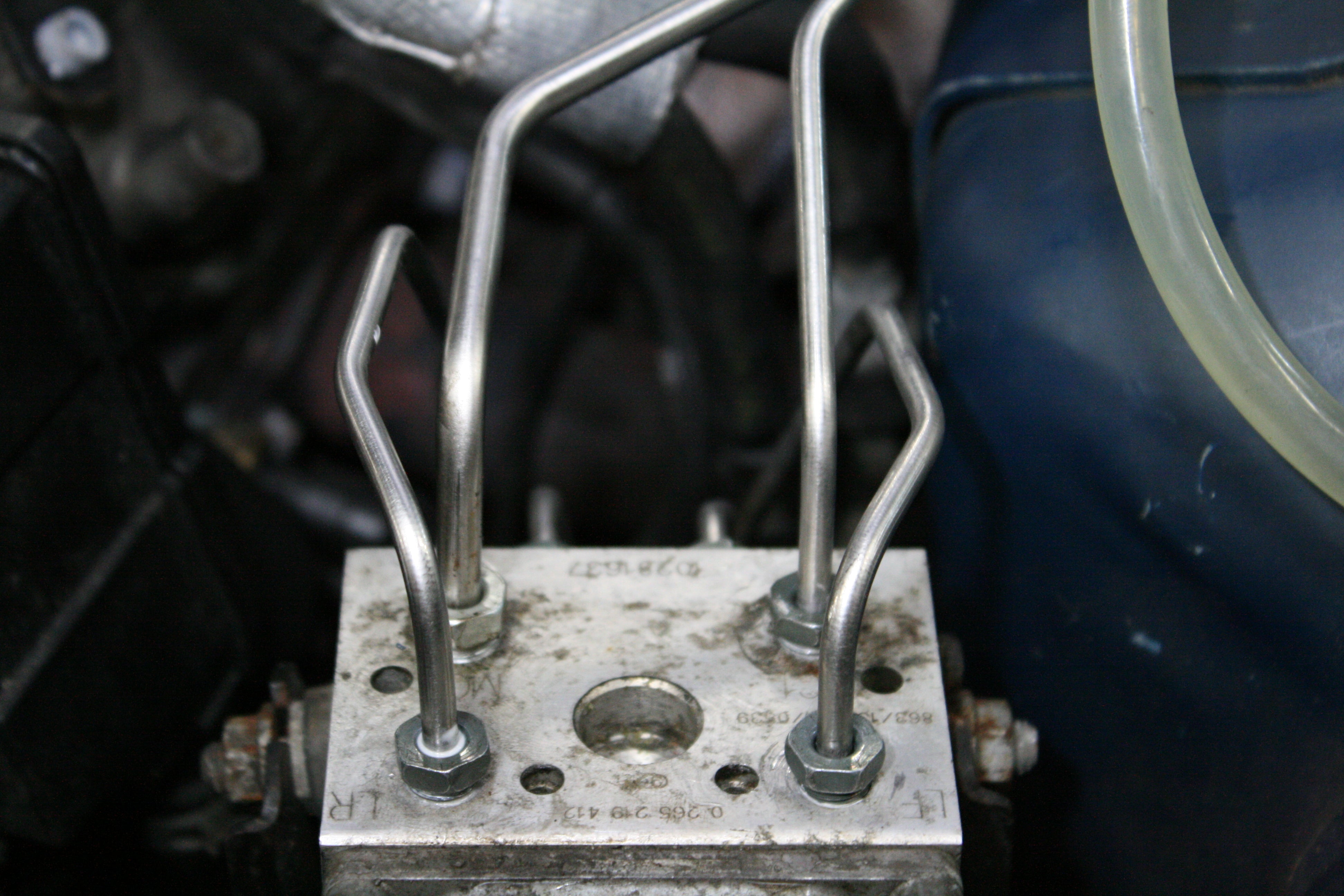 FKT9801SS- 98-02 Firebird/Trans Am, 98-02 Camaro Front Brake Line Set; Stainless - SSTubes